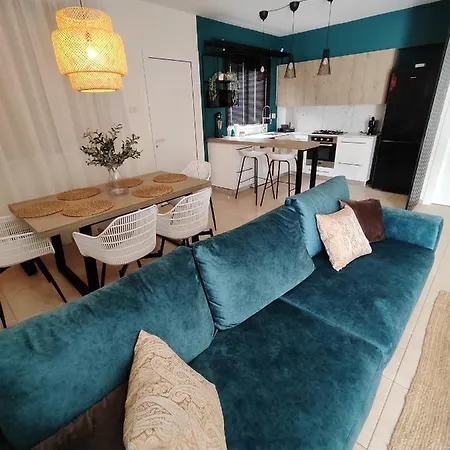 My Mythical Pearl Πρωταράς